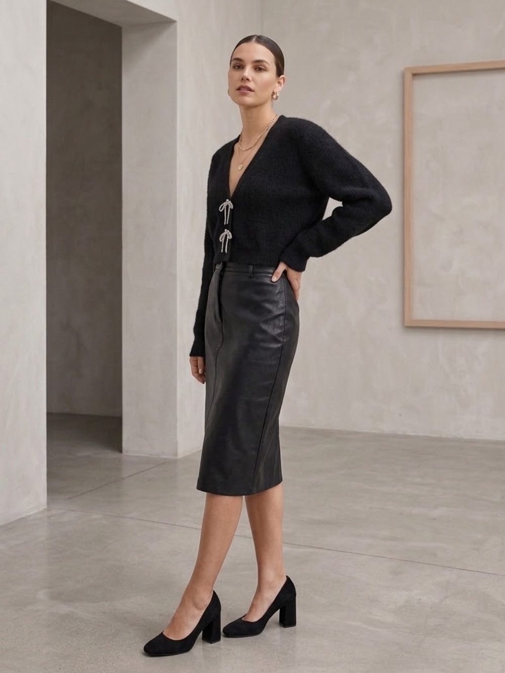 Aritzia Wilfred 5-pocket Vegan Faux Leather Midi Skirt in Black - Sz Small